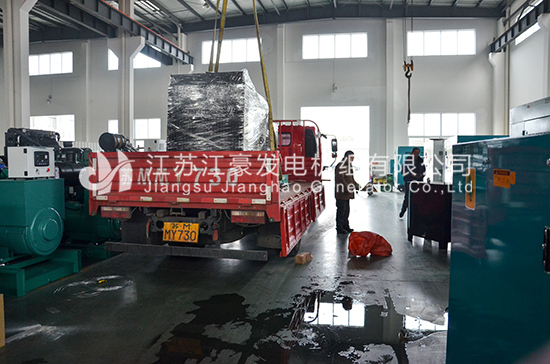 300KW玉柴全自动发电机组发往河南污水处理厂做备用电源 300KW玉柴全自动发电机组发往河南污水处理厂做备用电源